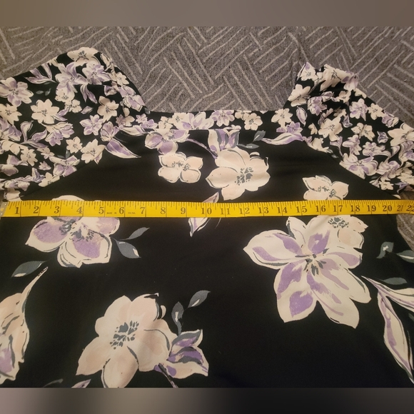 Ricki's 3/4 sleeve square neck blouse, size M - Picture 5 of 8